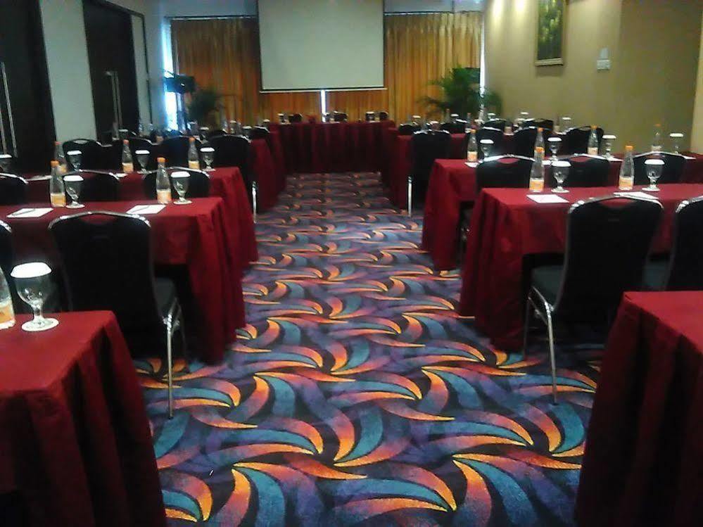 Kembang Hotel Cihampelas Bandung Luaran gambar